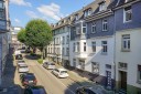 3-Zimmer-Erdgeschosswohnung mit Balkon in stilvollen Altbau in der Nhe Rathaus. - Solingen